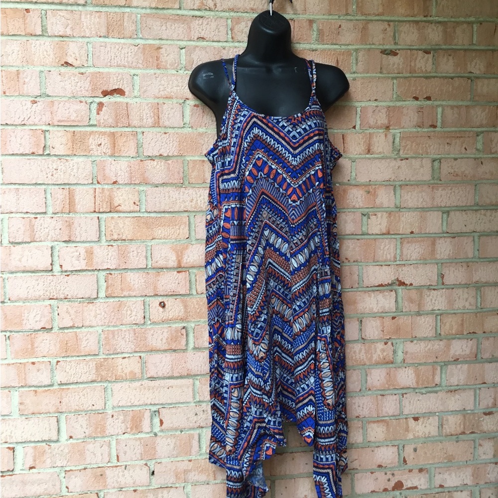 Summer dress w/shark bite hem